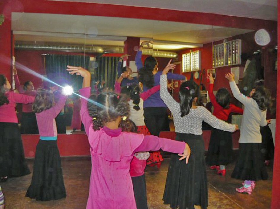 Little ones learning flamenco